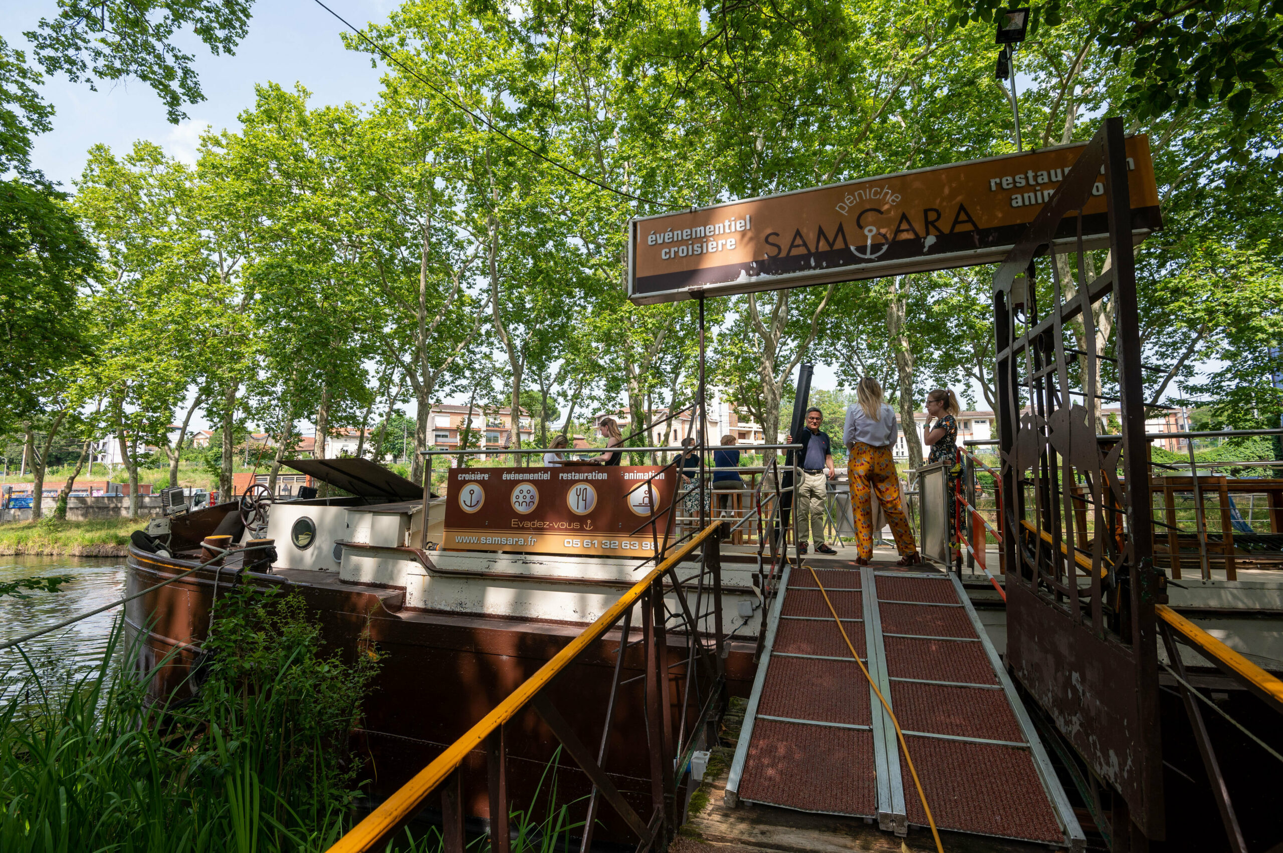 Eclisse Promotion a eu l'honneur d'être invité par @vnf_officiel à bord de la magnifique péniche Samsara.